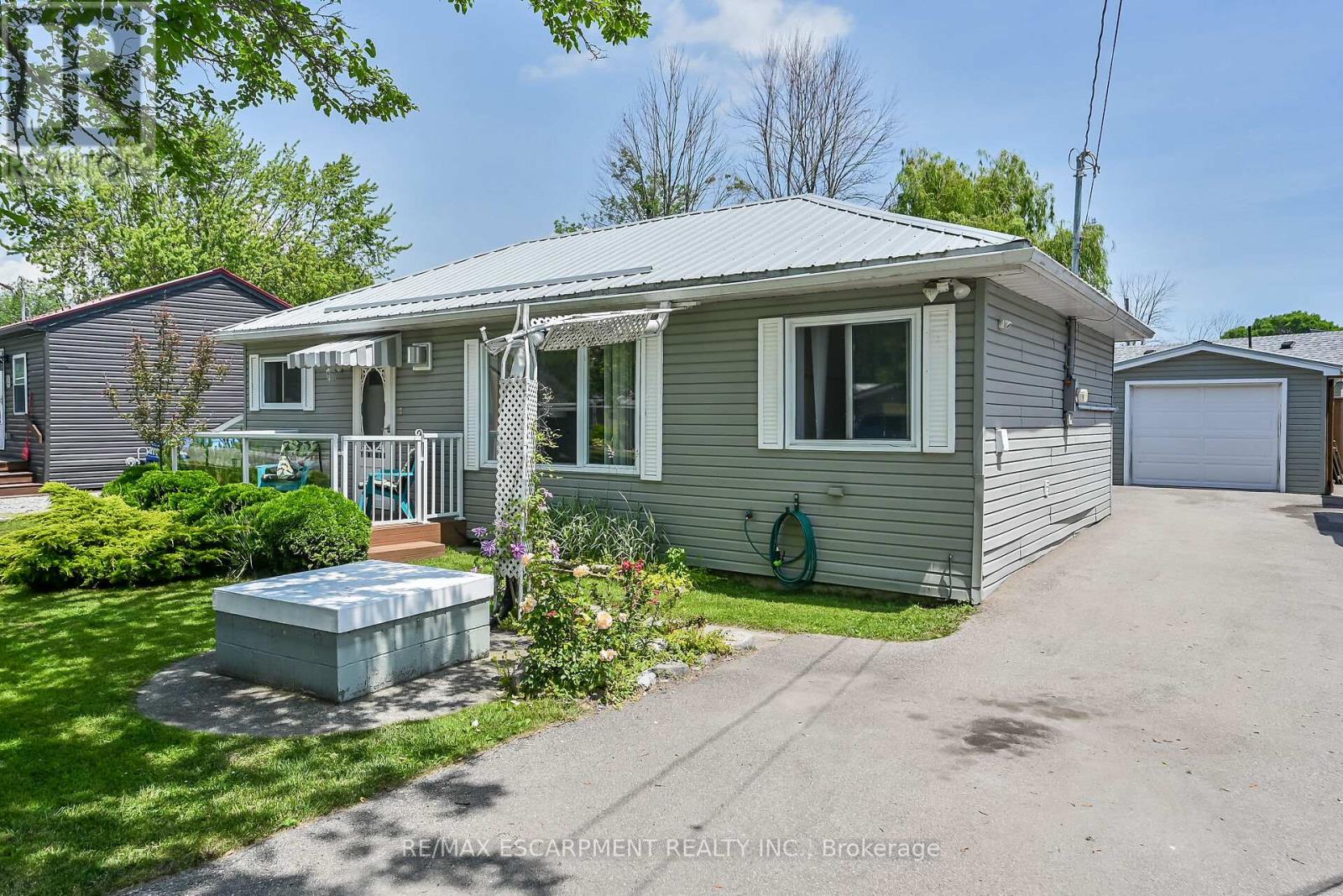 Photo 15 of 8 Witherspoon Drive, Haldimand ON