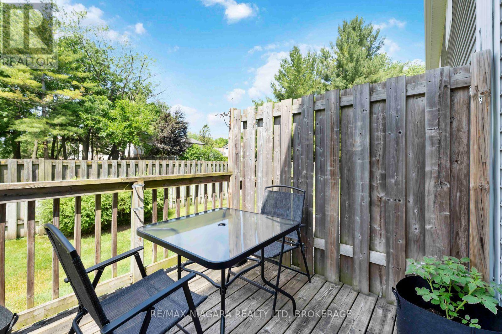 Photo 39 of 2 9 Lakeshore Road, St Catharines ON
