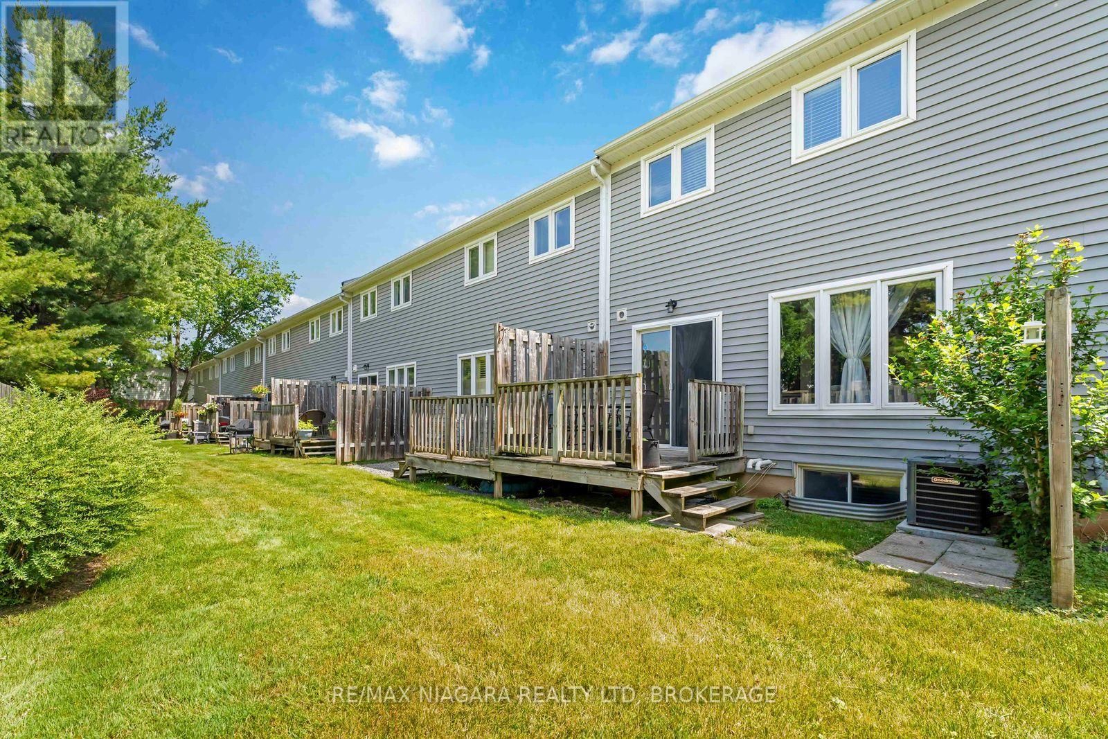 Photo 41 of 2 9 Lakeshore Road, St Catharines ON