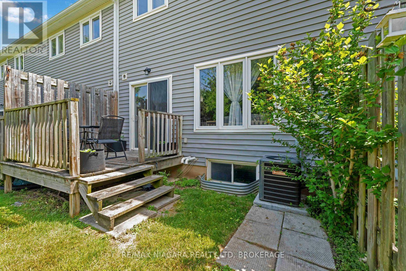 Photo 43 of 2 9 Lakeshore Road, St Catharines ON