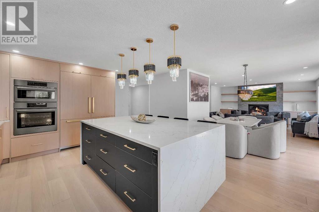 Single Family House for Sale in  Vauxhall Crescent NW Varsity Calgary 