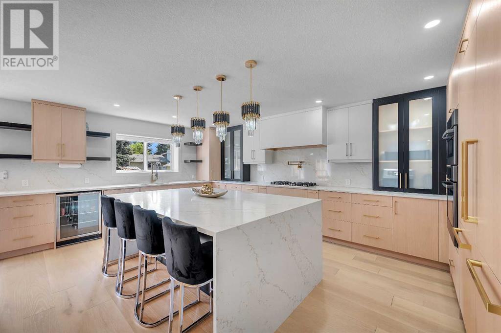 Single Family House for Sale in  Vauxhall Crescent NW Varsity Calgary 