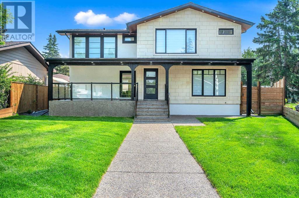 Single Family House for Sale in  Vauxhall Crescent NW Varsity Calgary 
