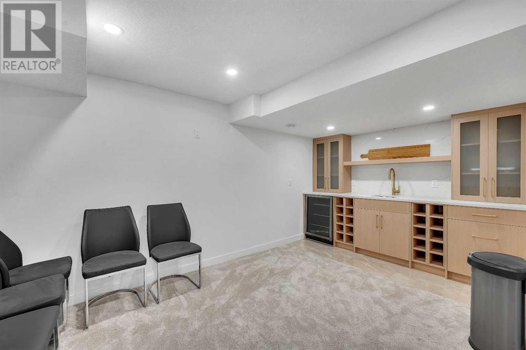 Single Family House for Sale in  Vauxhall Crescent NW Varsity Calgary 