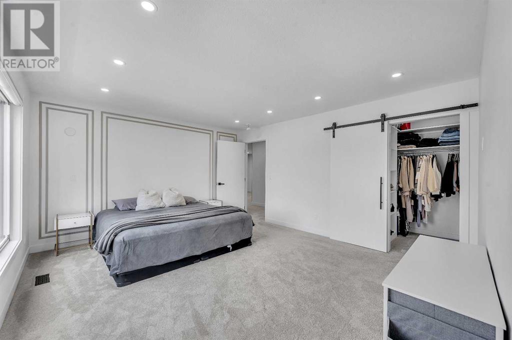 Single Family House for Sale in  Vauxhall Crescent NW Varsity Calgary 