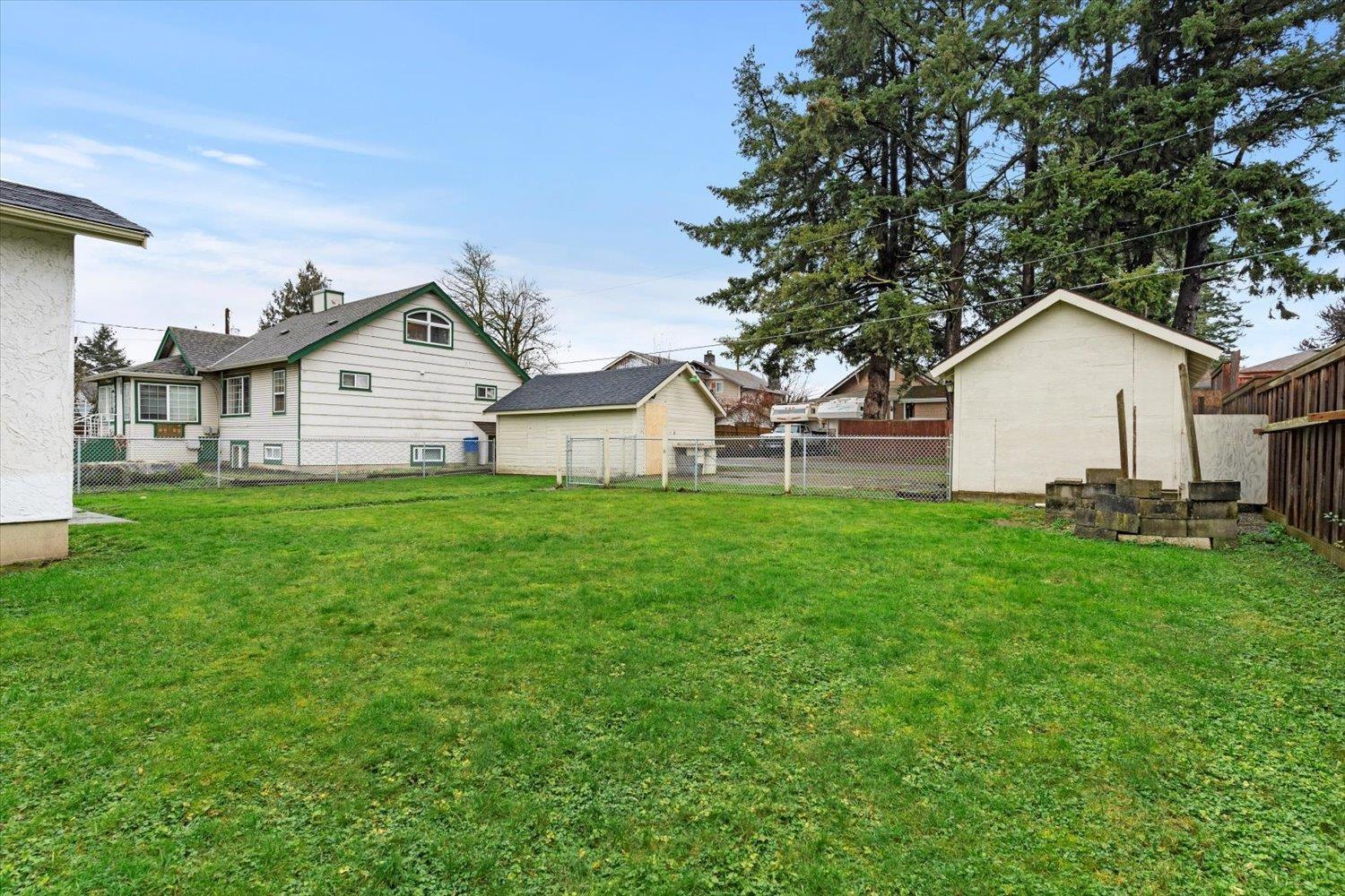 Photo 11 of 46195 Gore Avenue Chilliwack Proper East, Chilliwack BC