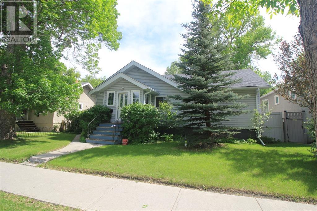327 12 Avenue NW, Calgary, Alberta