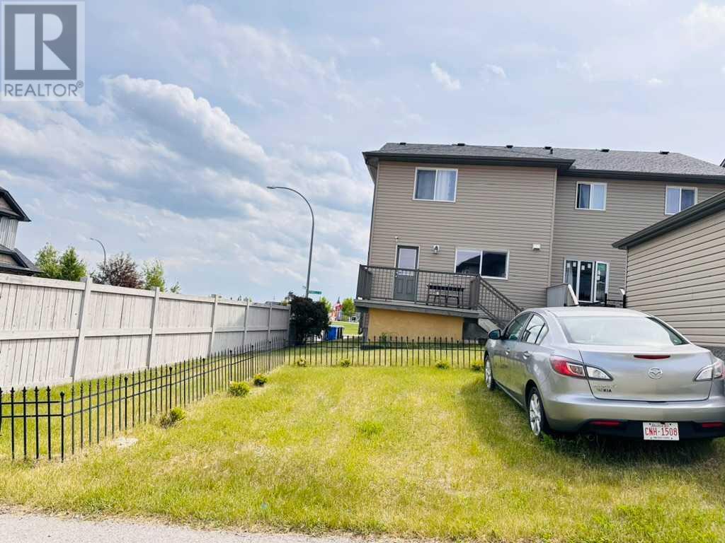 Single Family House for Sale in  panatella Square NW Panorama Hills Calgary 