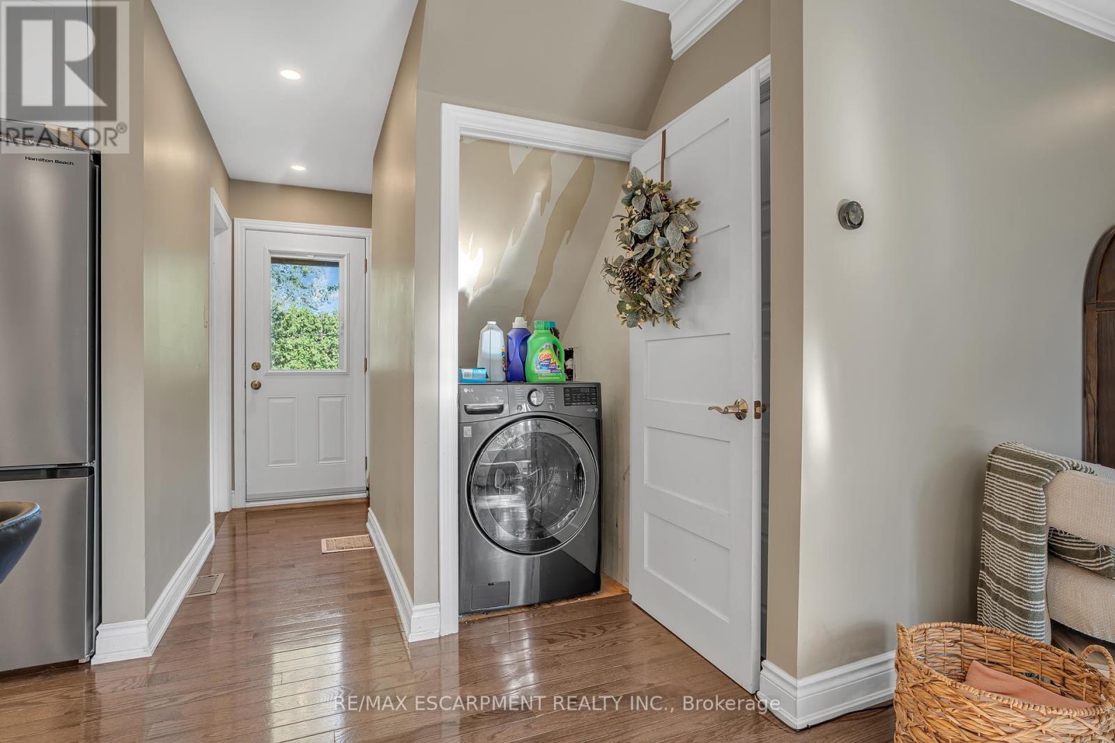 Photo 38 of 38 Eastvale Place, Hamilton ON