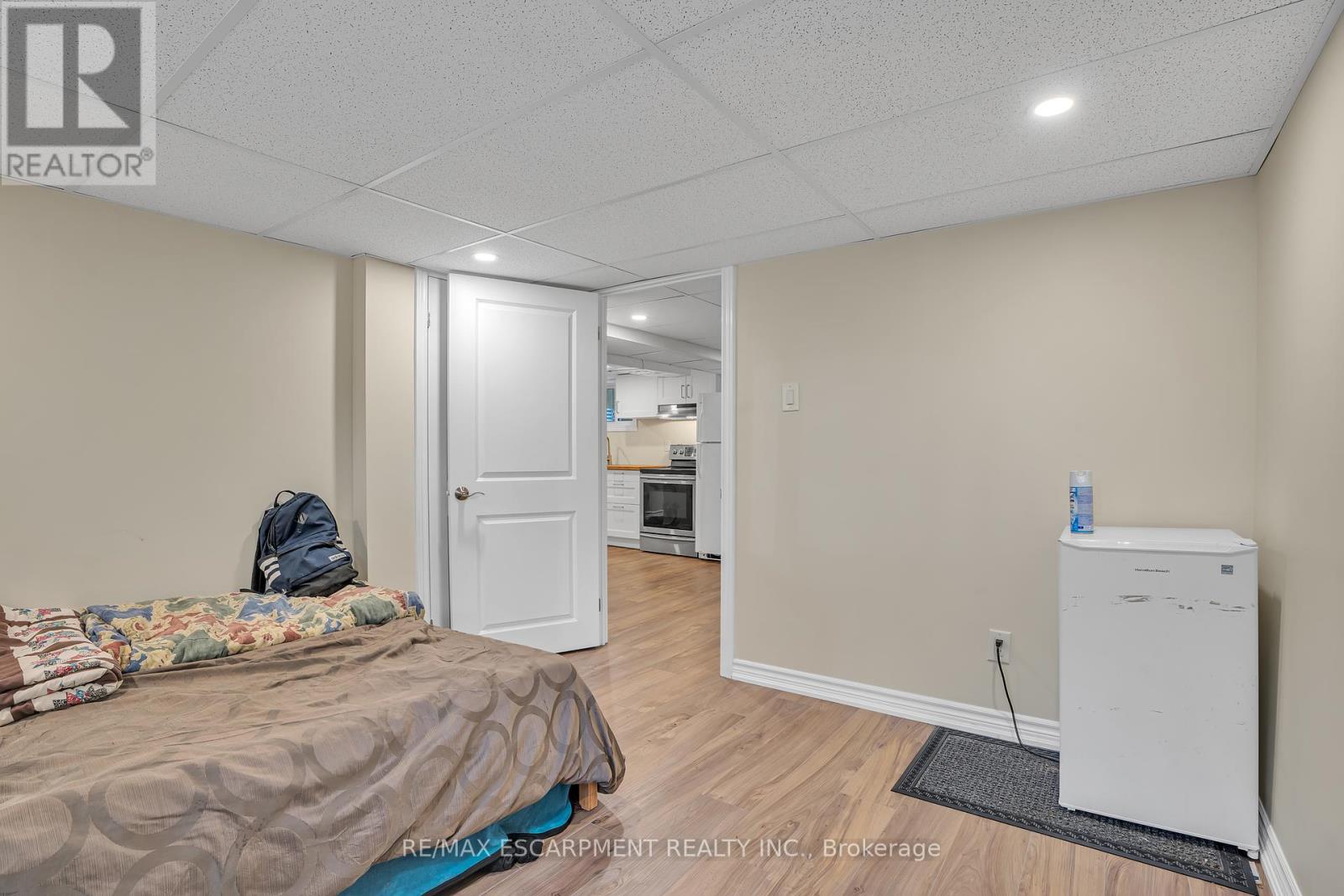 Photo 15 of 38 Eastvale Place, Hamilton ON