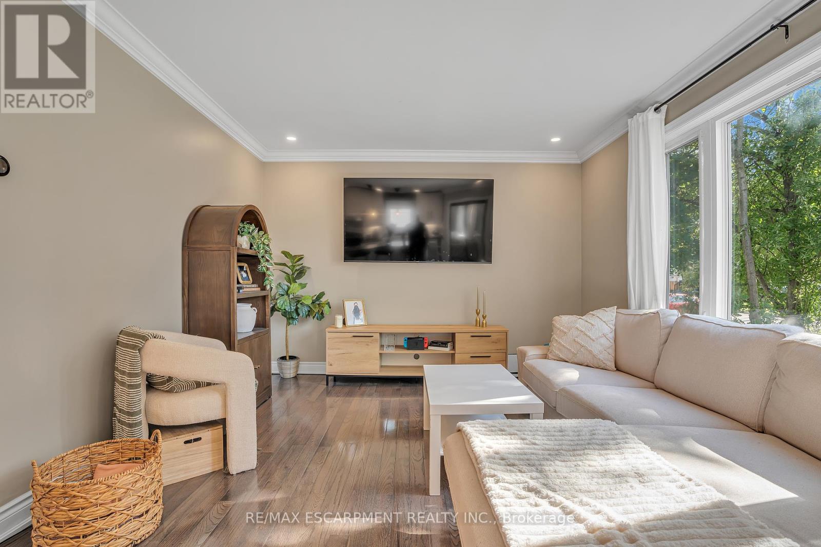 Photo 29 of 38 Eastvale Place, Hamilton ON