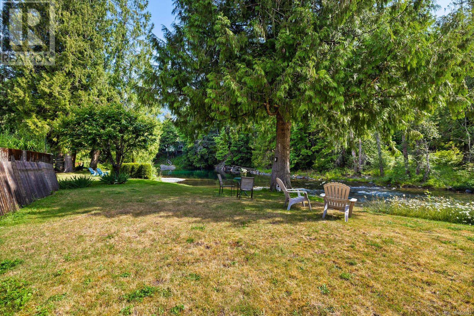 65 Somenos St N, Lake Cowichan