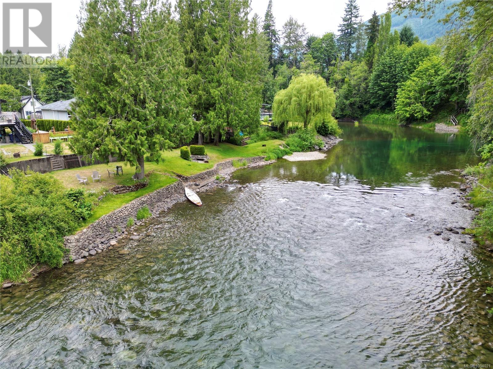 65 Somenos St N, Lake Cowichan