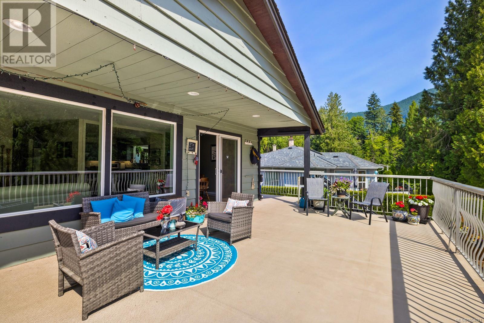 65 Somenos St N, Lake Cowichan