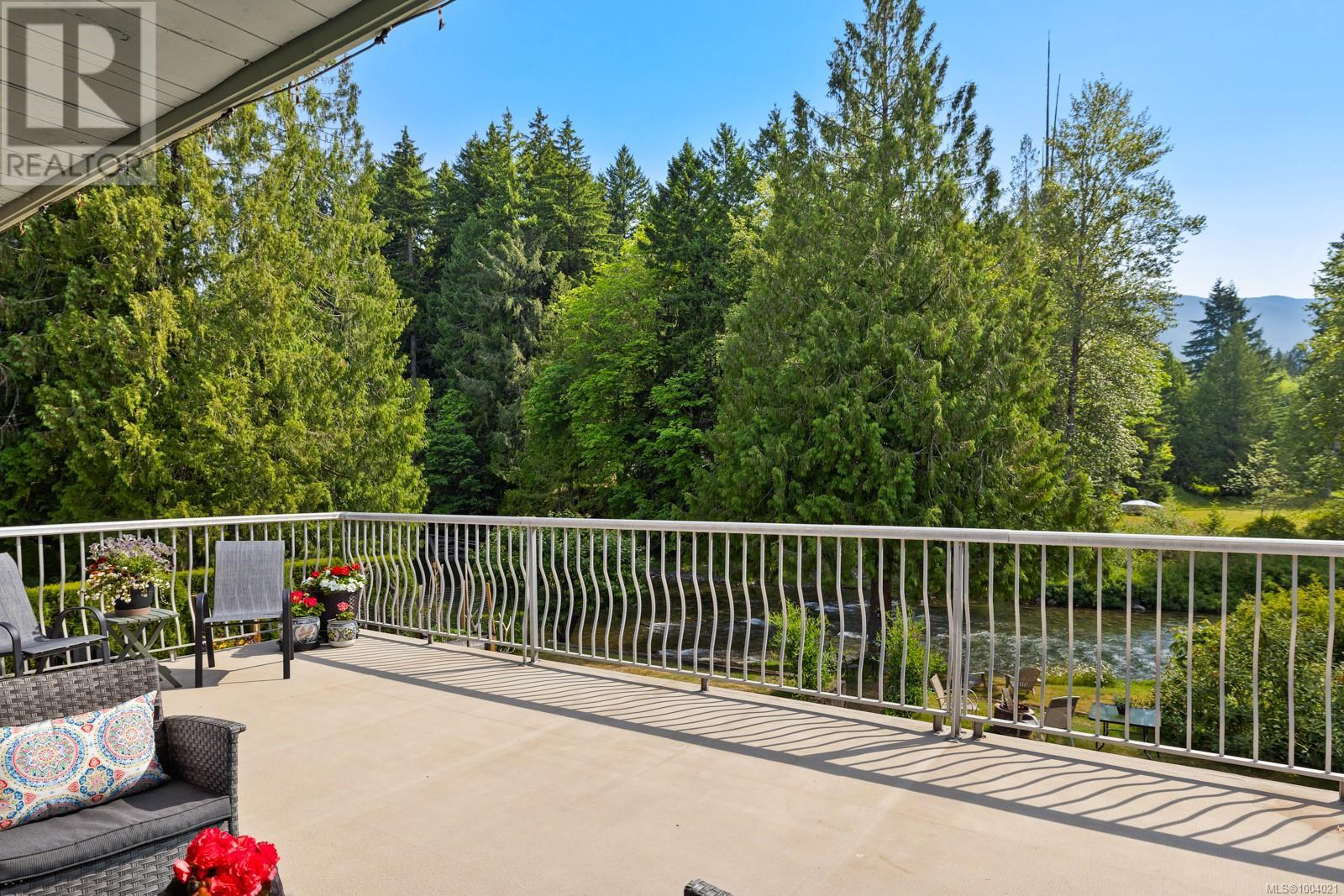 65 Somenos St N, Lake Cowichan