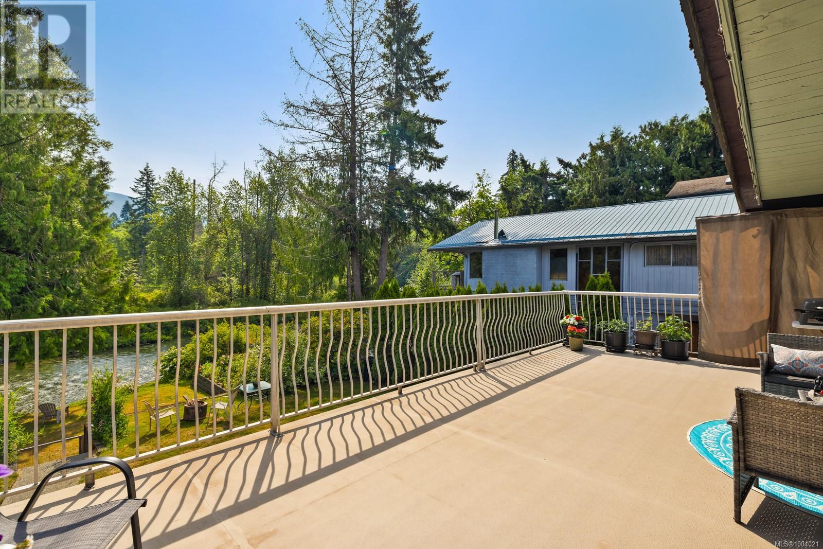 65 Somenos St N, Lake Cowichan
