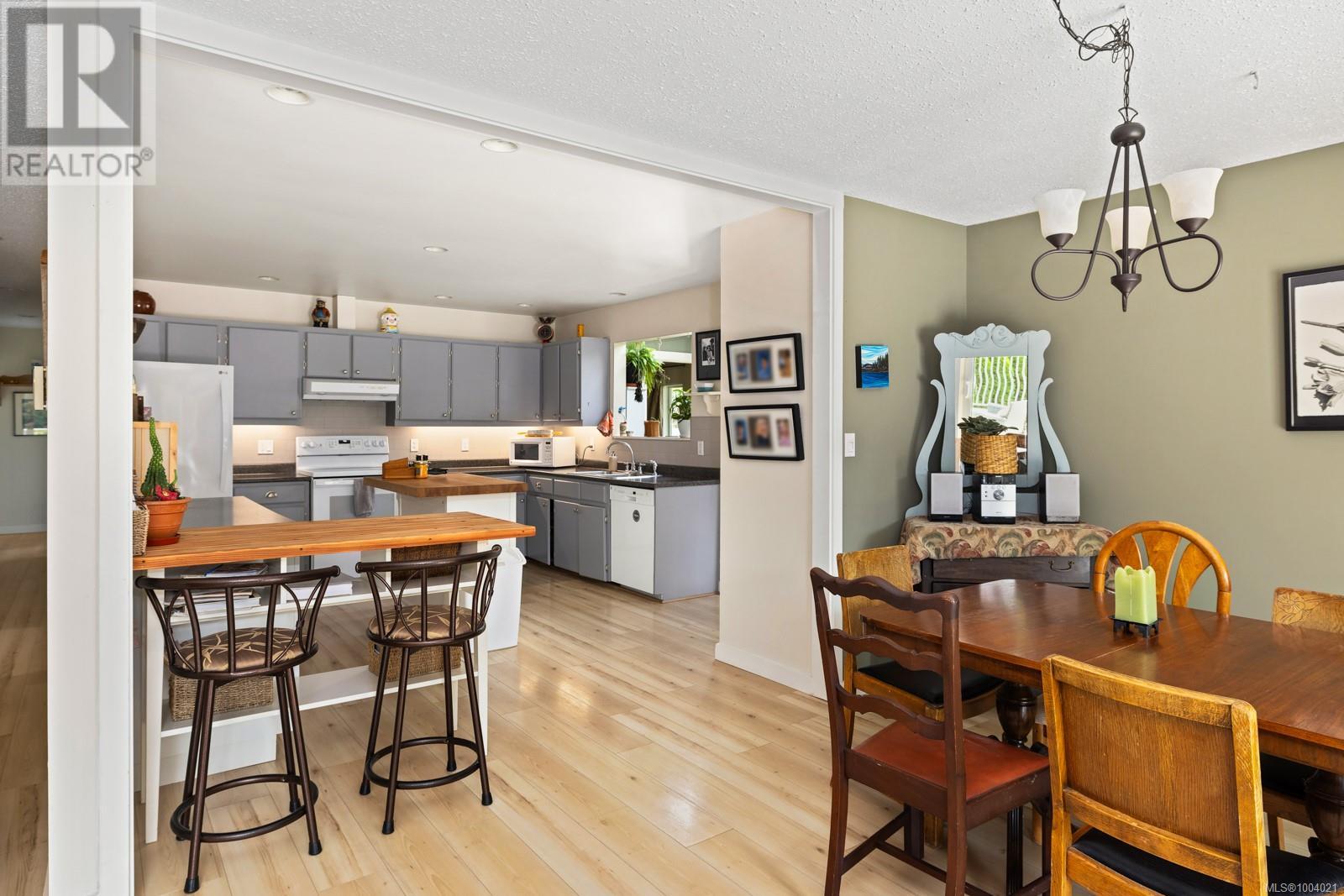 65 Somenos St N, Lake Cowichan