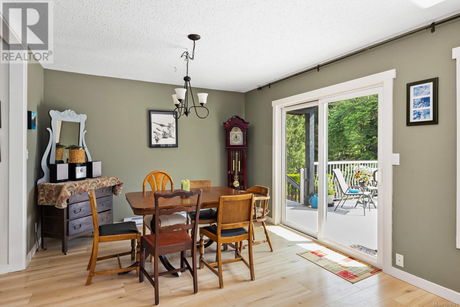 65 Somenos St N, Lake Cowichan