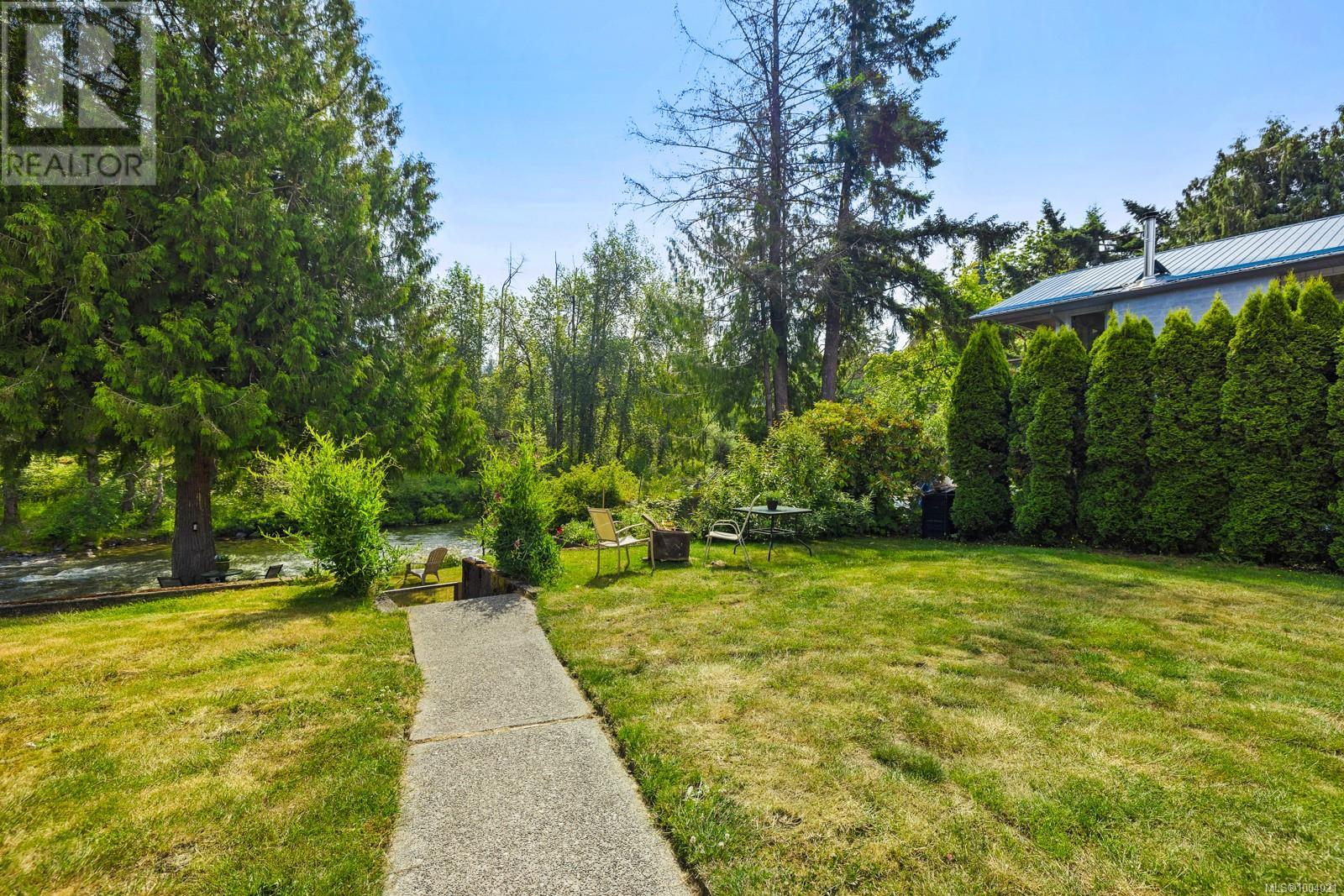 65 Somenos St N, Lake Cowichan