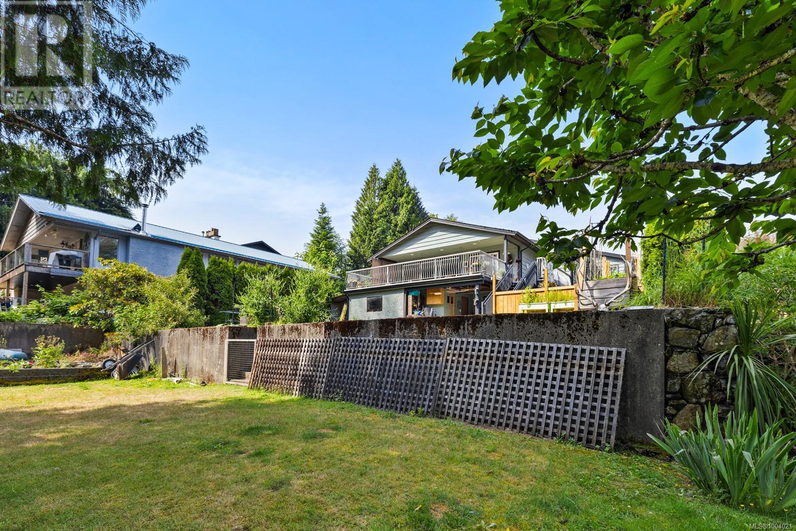 65 Somenos St N, Lake Cowichan