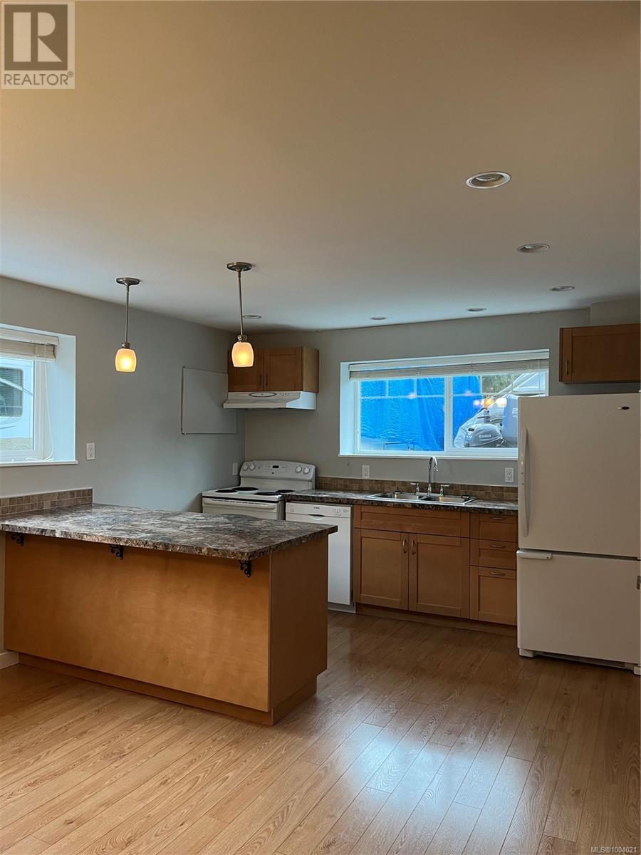 65 Somenos St N, Lake Cowichan