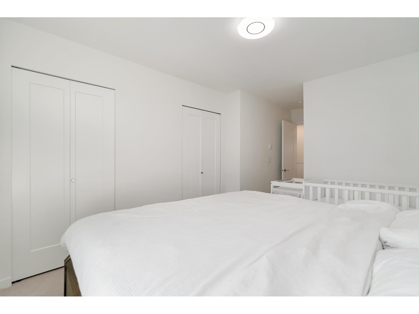 Photo 17 of 99 15235 Sitka Drive, Surrey BC