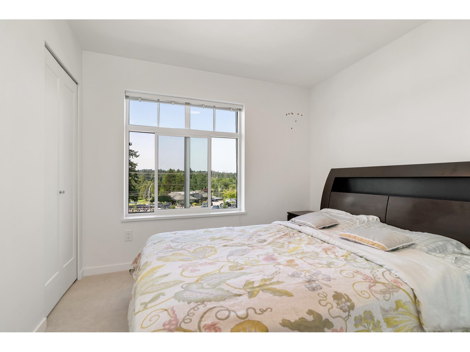 Photo 14 of 99 15235 Sitka Drive, Surrey BC