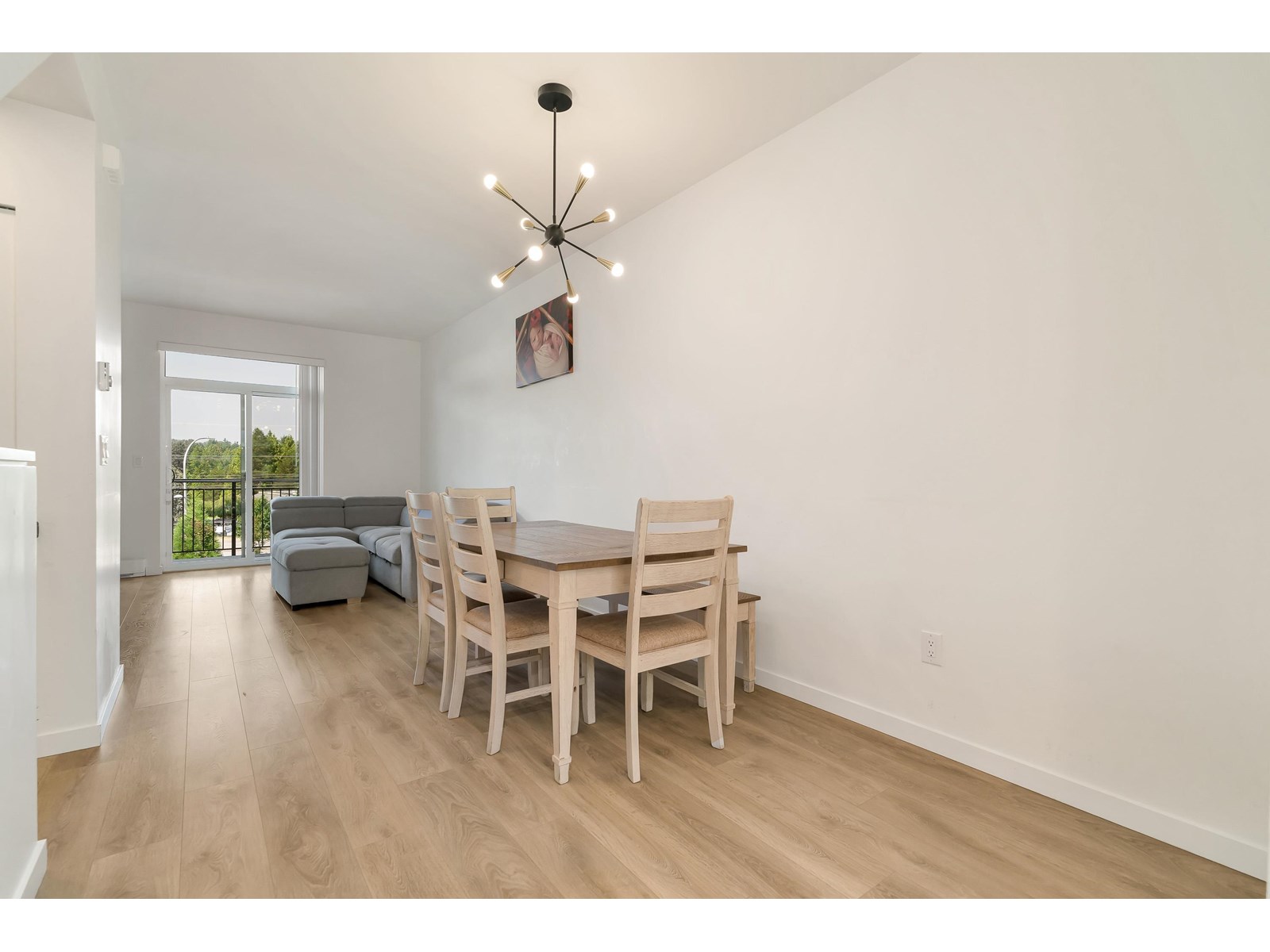 Photo 6 of 99 15235 Sitka Drive, Surrey BC