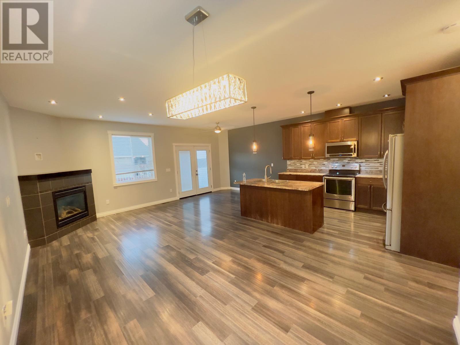 Photo 6 of 11022 104 A Avenue, Fort St John BC