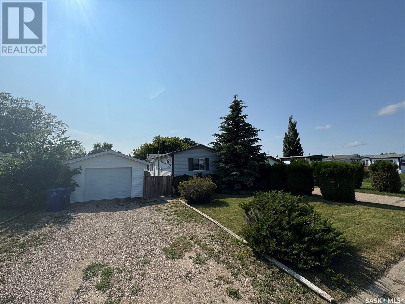 Photo 27 of 310 Christie Street, Outlook SK