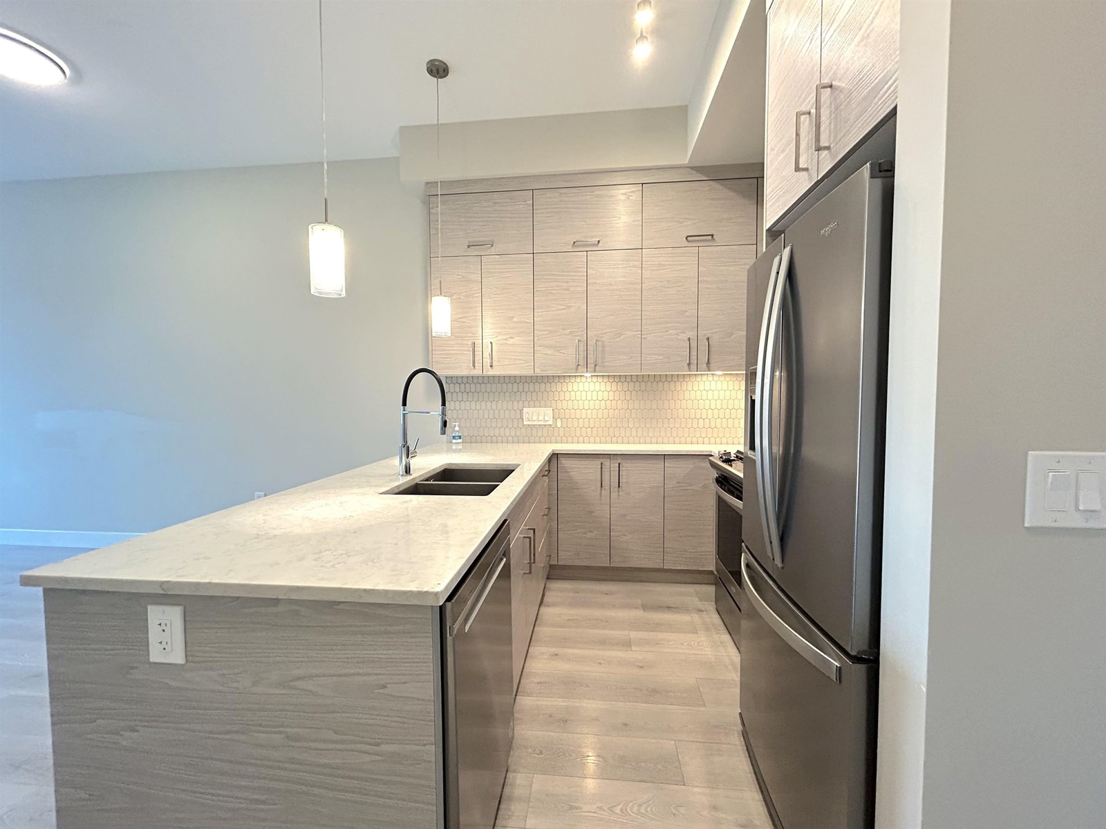 Photo 7 of 209 2120 Gladwin Road, Abbotsford BC