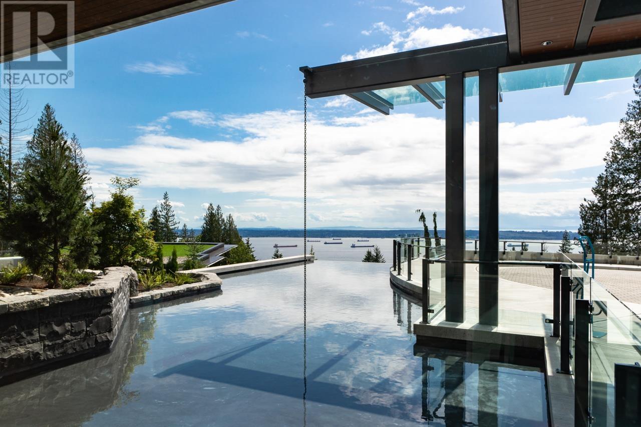 302 2958 BURFIELD PLACE, West Vancouver