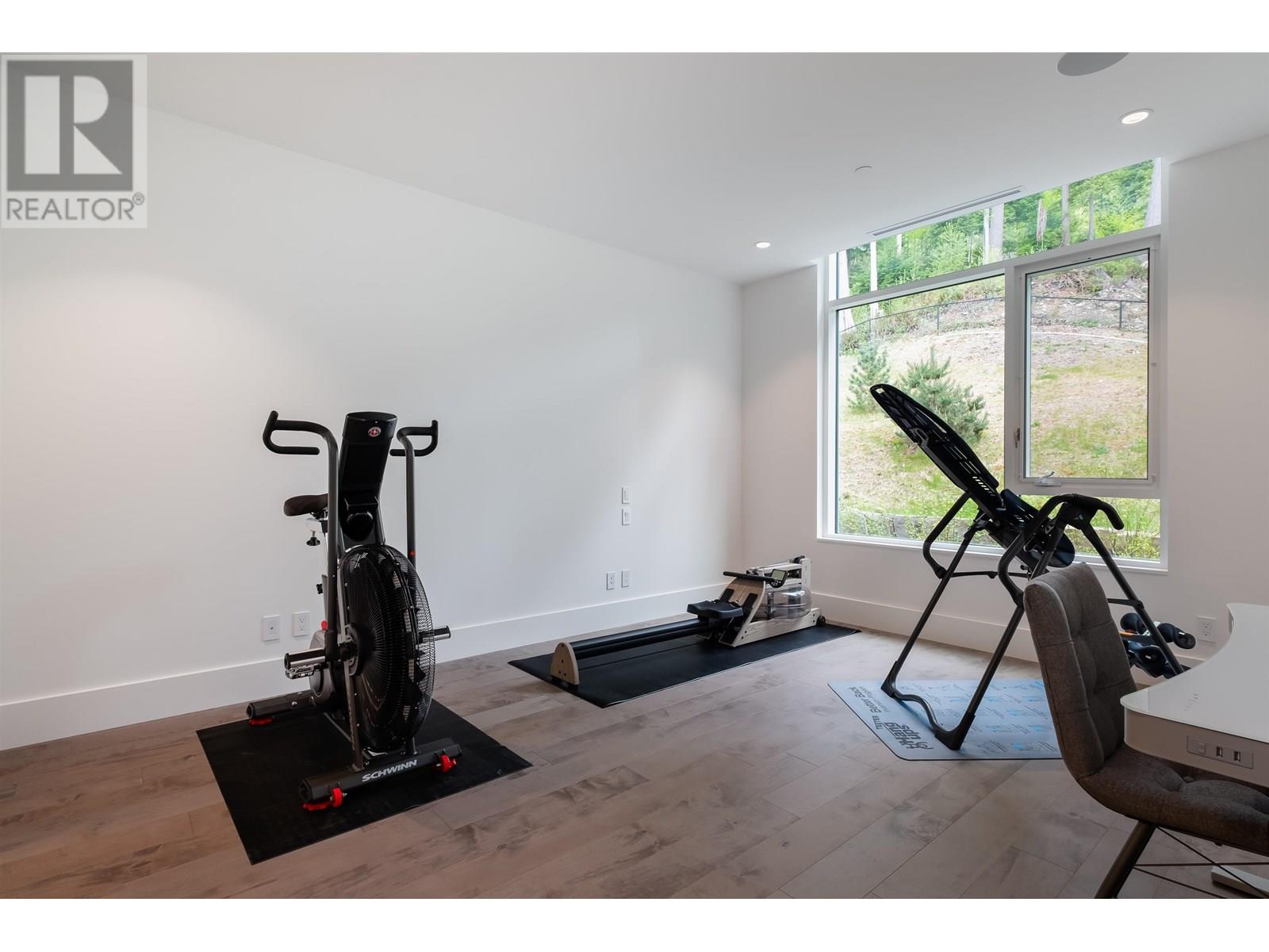 302 2958 BURFIELD PLACE, West Vancouver