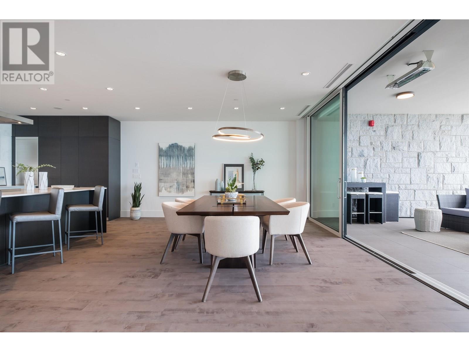 302 2958 BURFIELD PLACE, West Vancouver