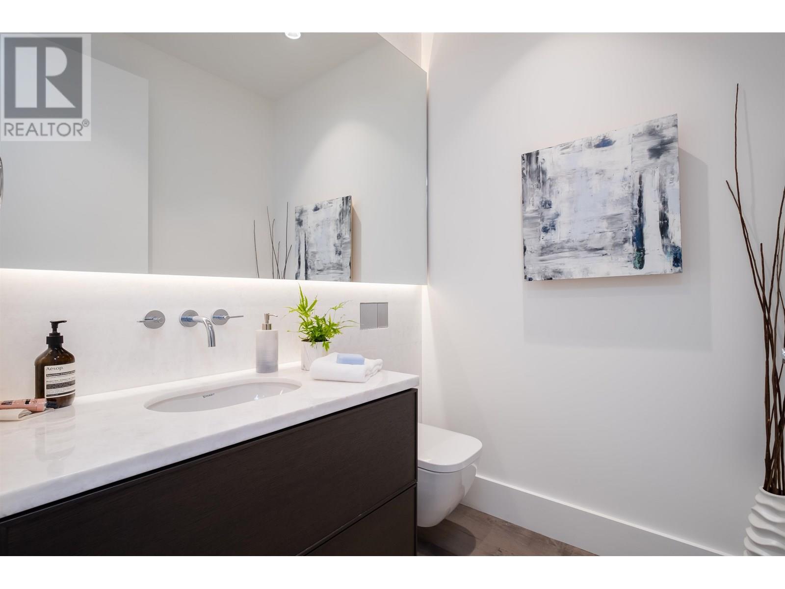 302 2958 BURFIELD PLACE, West Vancouver