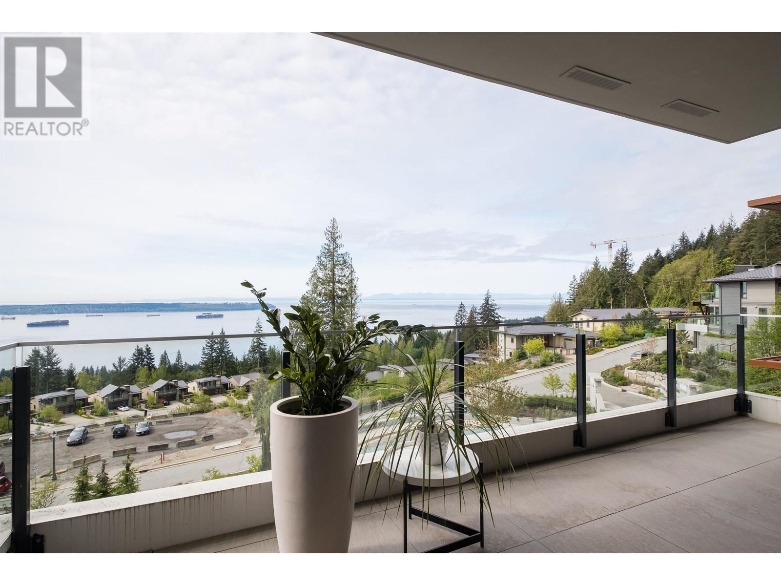 302 2958 BURFIELD PLACE, West Vancouver