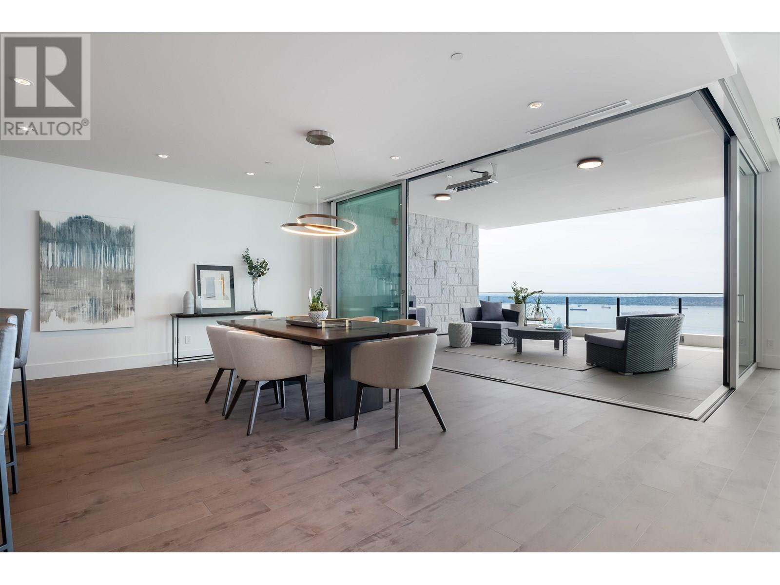 302 2958 BURFIELD PLACE, West Vancouver