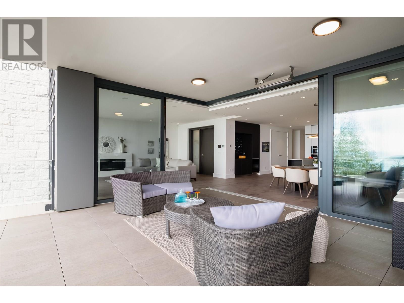 302 2958 BURFIELD PLACE, West Vancouver