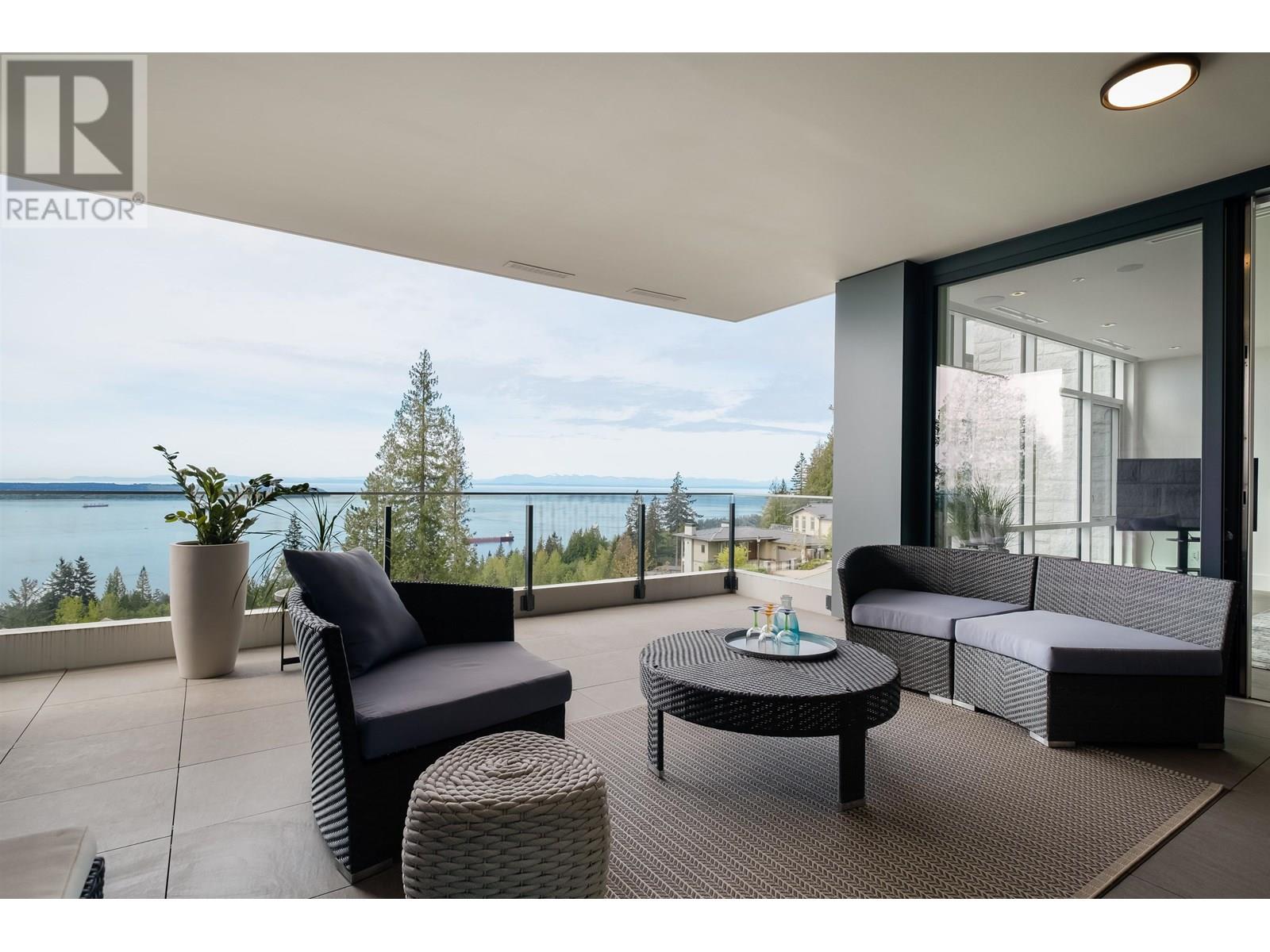 302 2958 BURFIELD PLACE, West Vancouver