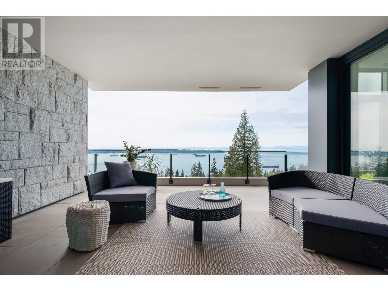 302 2958 BURFIELD PLACE, West Vancouver