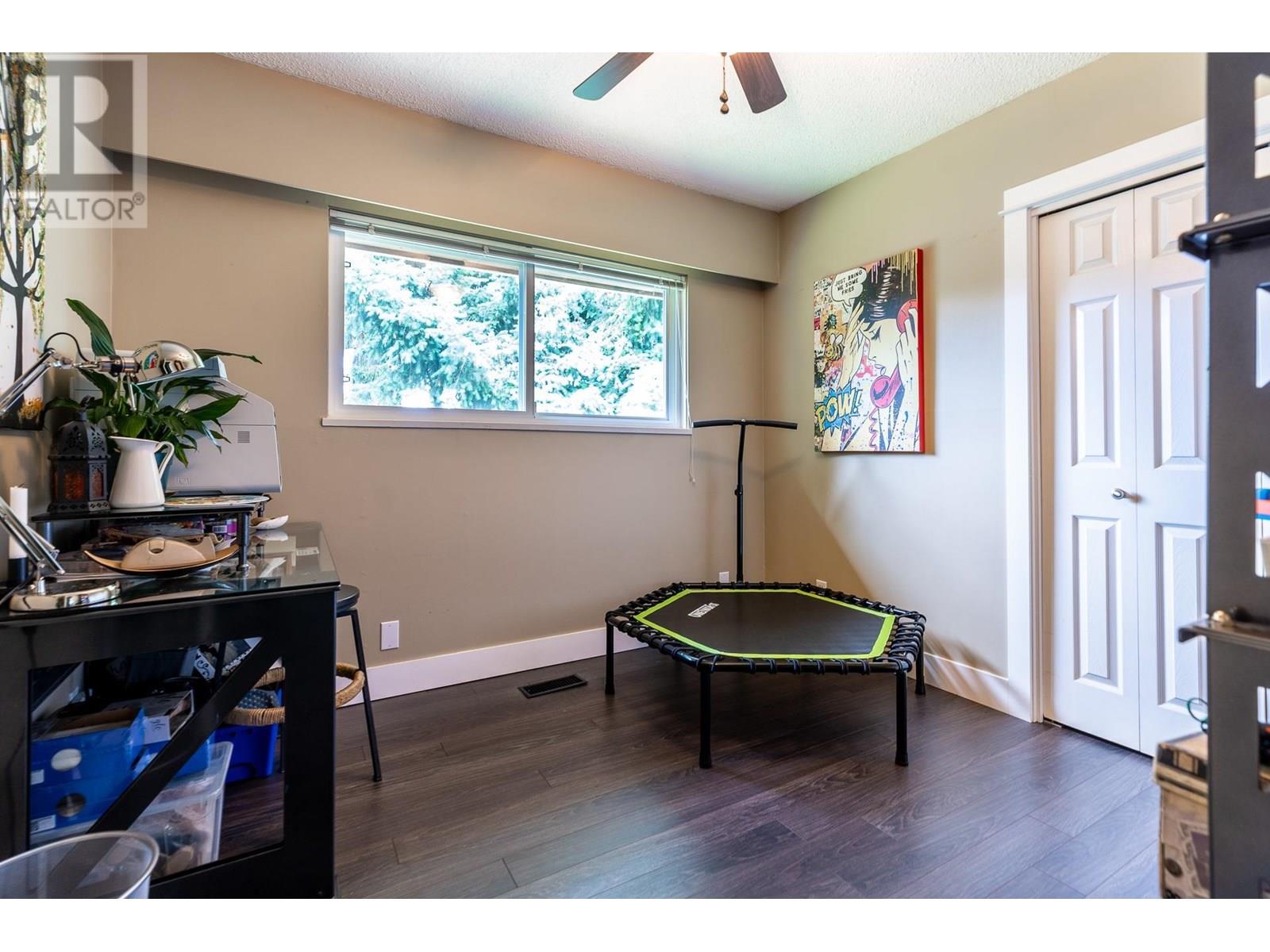 5029 6 Avenue, Delta