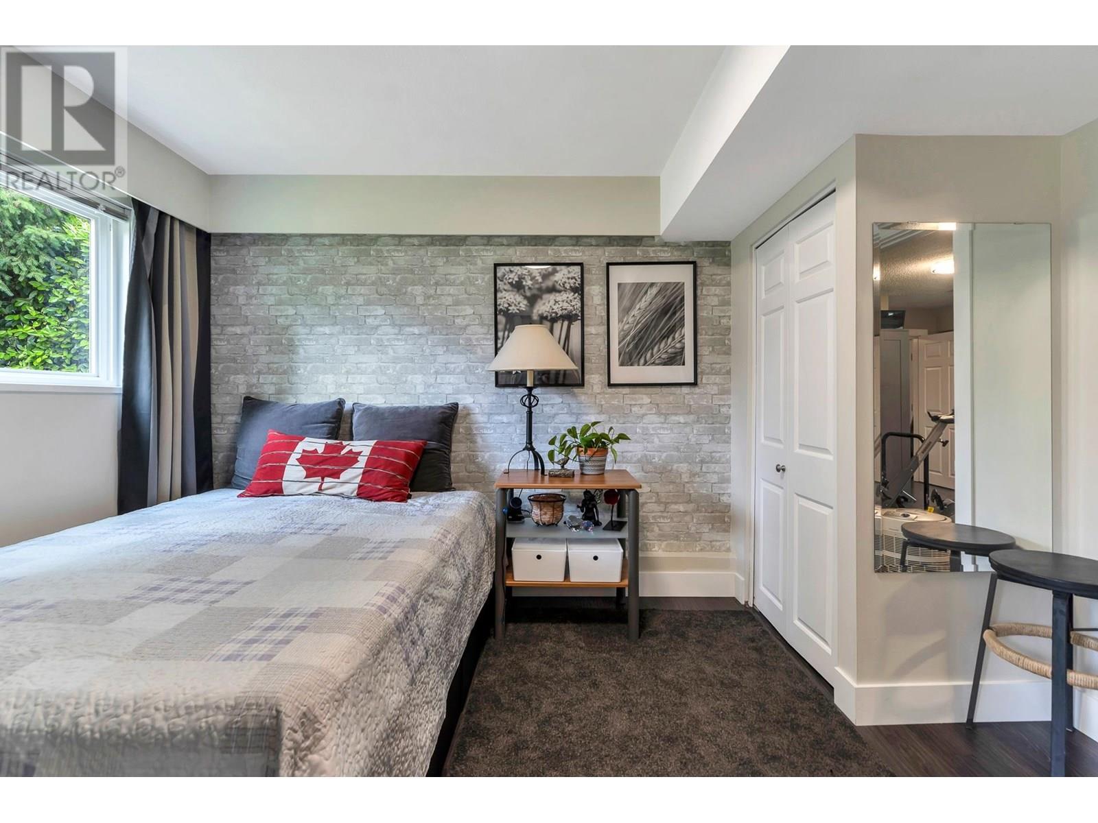 5029 6 Avenue, Delta