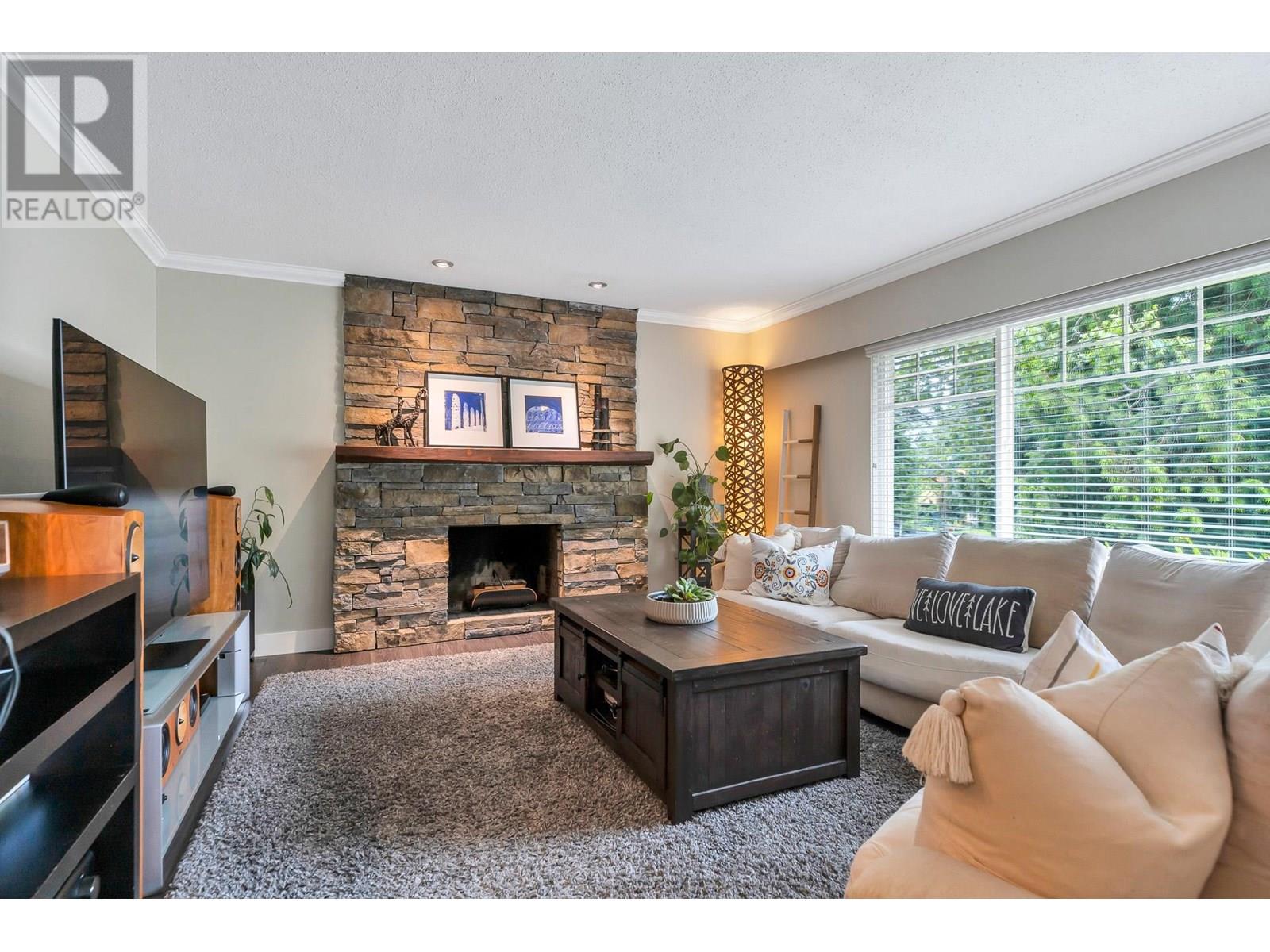 5029 6 Avenue, Delta