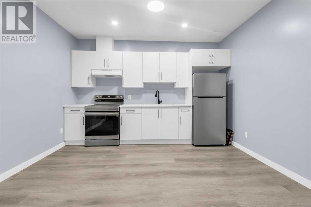 Single Family House for Sale in  Pinemill Mews NE Pineridge Calgary 