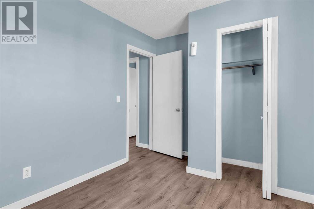 Single Family House for Sale in  Pinemill Mews NE Pineridge Calgary 