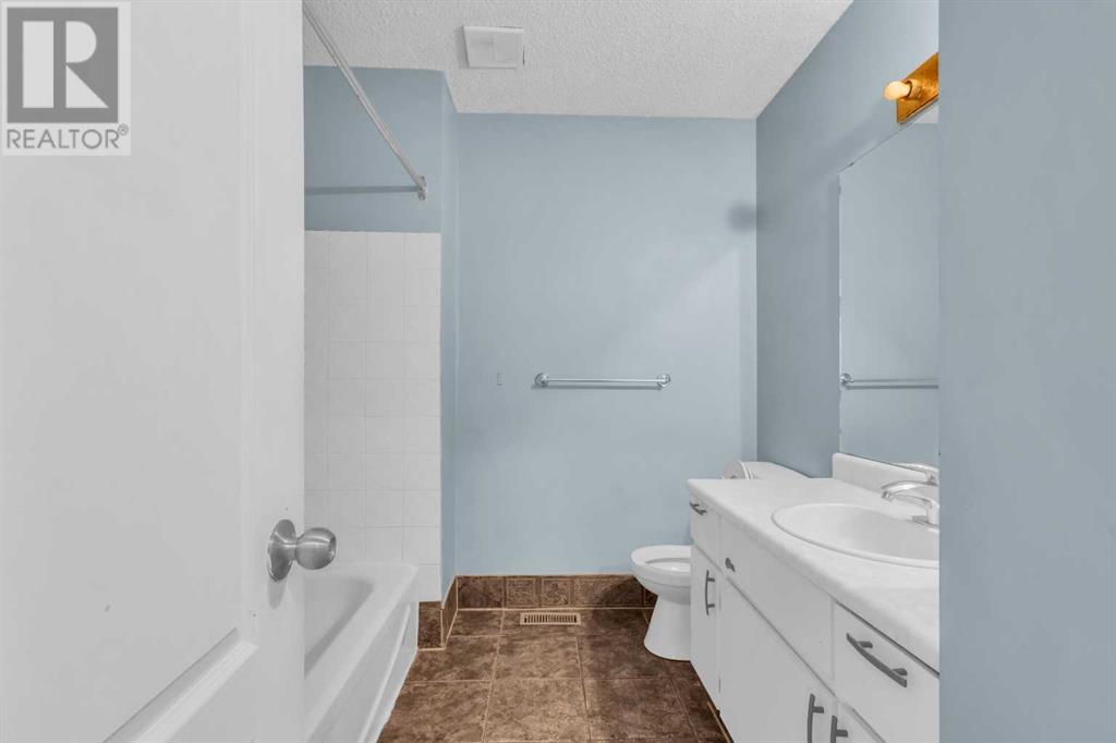 Single Family House for Sale in  Pinemill Mews NE Pineridge Calgary 