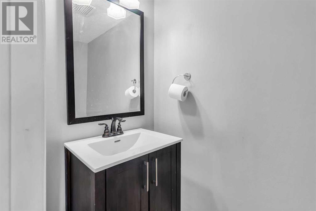 Single Family House for Sale in  Pinemill Mews NE Pineridge Calgary 