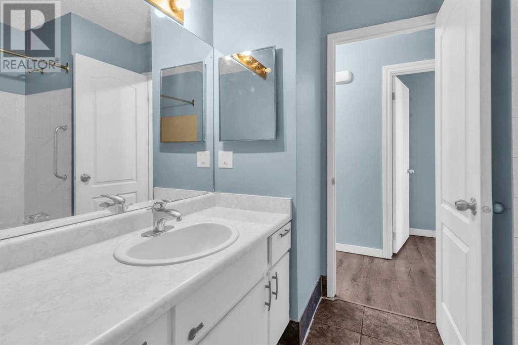 Single Family House for Sale in  Pinemill Mews NE Pineridge Calgary 