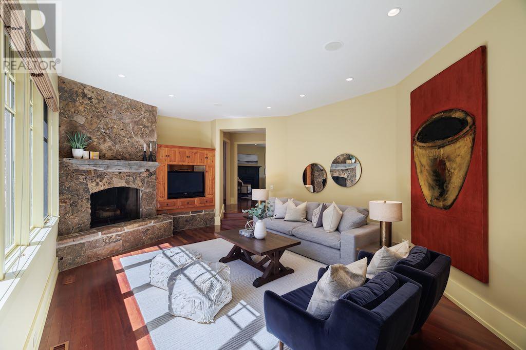 Single Family House for Sale in  Lansdowne Avenue SW Elbow Park Calgary 