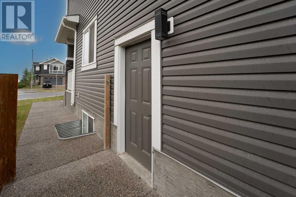 Single Family House for Sale in  Sherview Grove NW Sherwood Calgary 